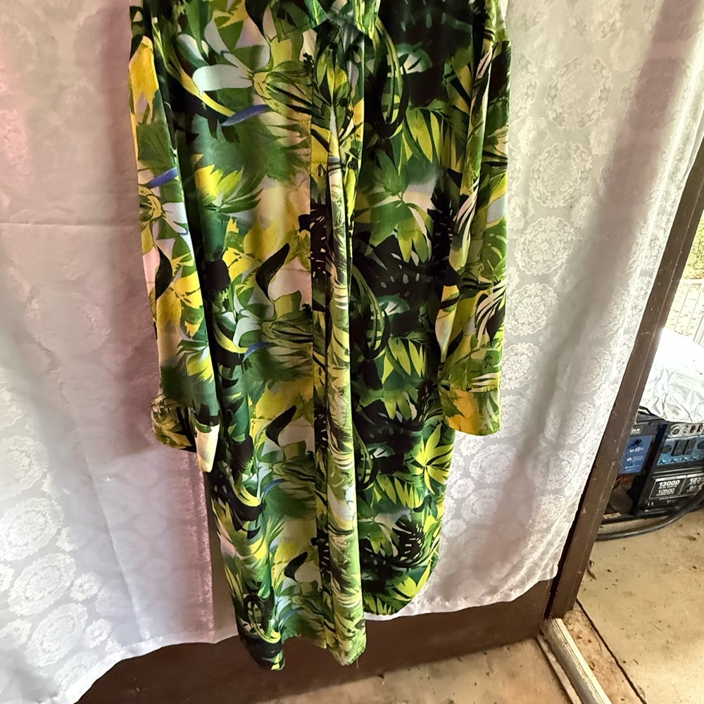 Live 4 Truth Green and Yellow Leaf Print Garment